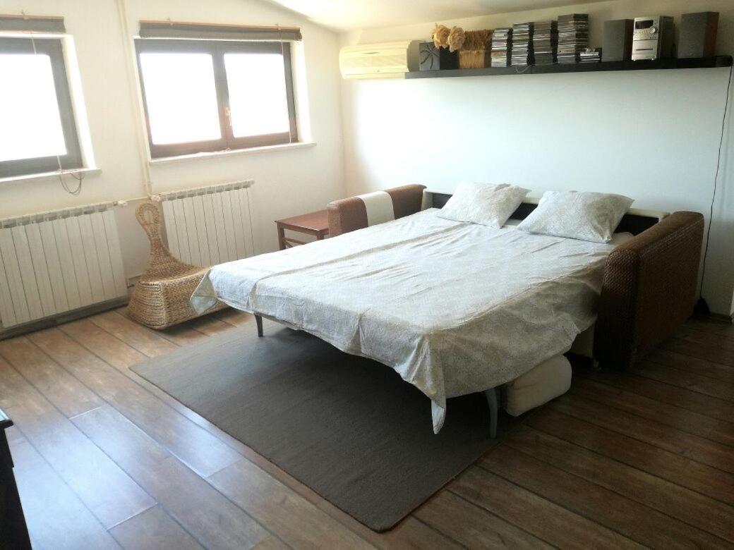 Nice, Cosy Studio Apartment With Shared Outdoor Pool Banjole Exterior foto
